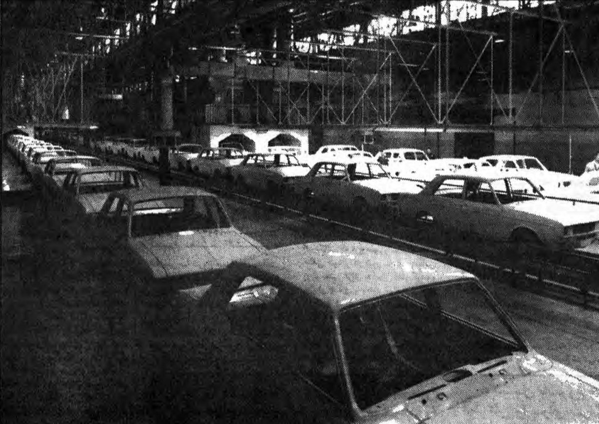 Paykan production line at Iran Khodro, 1982